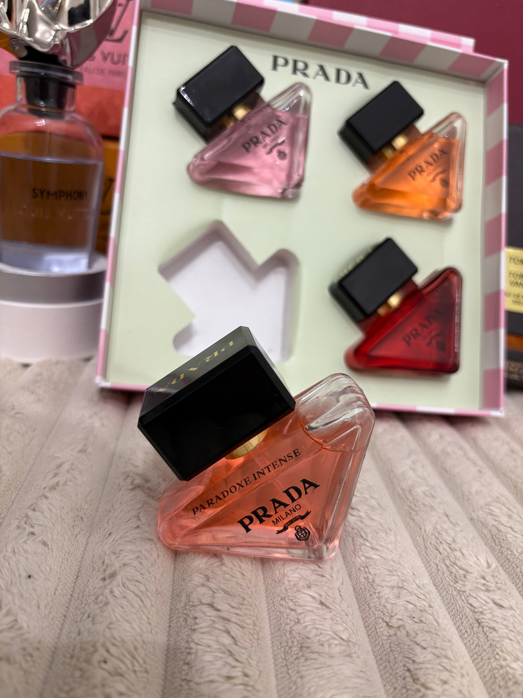 ⭐ Prada – Collection Miniatures Triangle (4 × 30 ml)