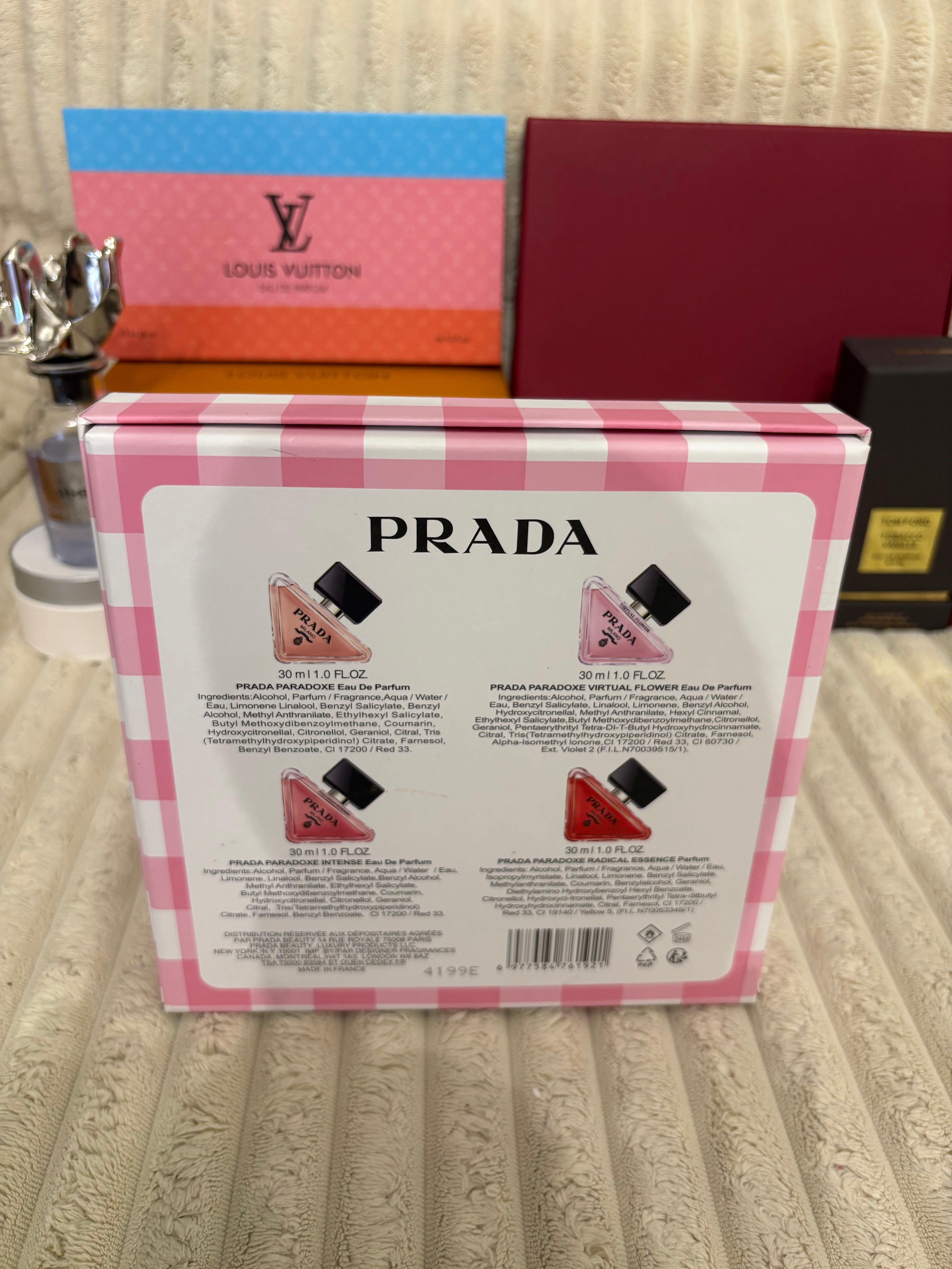 ⭐ Prada – Collection Miniatures Triangle (4 × 30 ml)