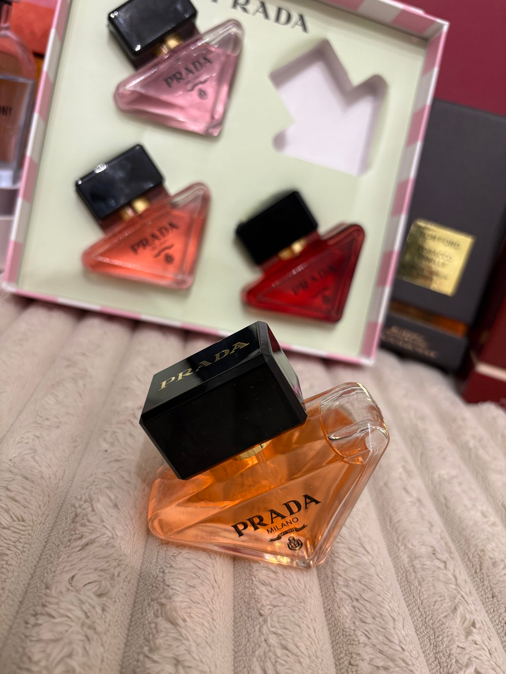 ⭐ Prada – Collection Miniatures Triangle (4 × 30 ml)