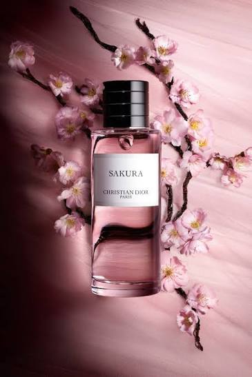 ⭐ Dior Sakura – 125 ml